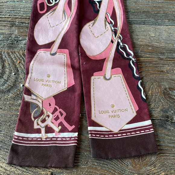Authentic Louis Vuitton twilly scarf - Picture 6 of 7